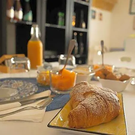 Bed & Breakfast Masseria Monache 4*